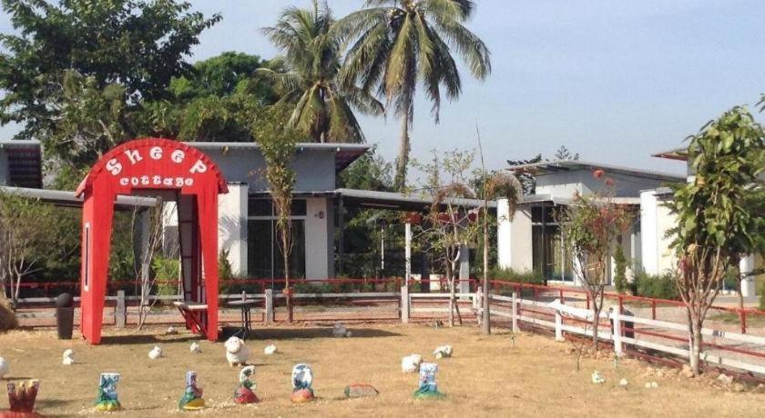 Sixty-Nine Resort Nakhon Phanom Ngoại thất bức ảnh